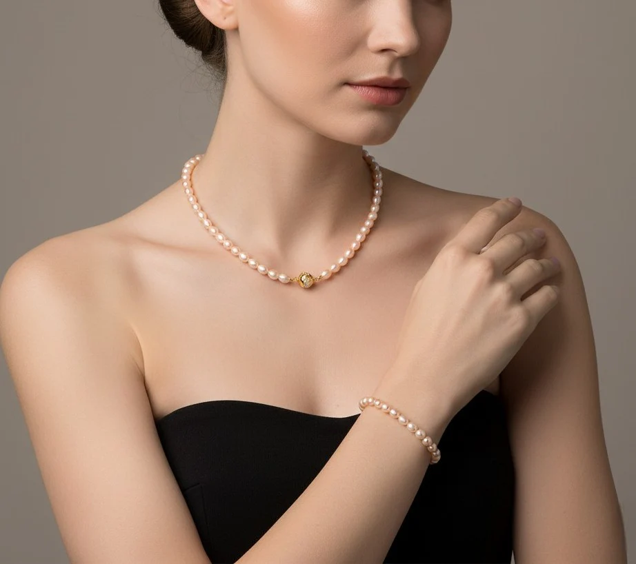 Bronzallure Cultured Fresh Water Pearl Peach Necklace - Image 2