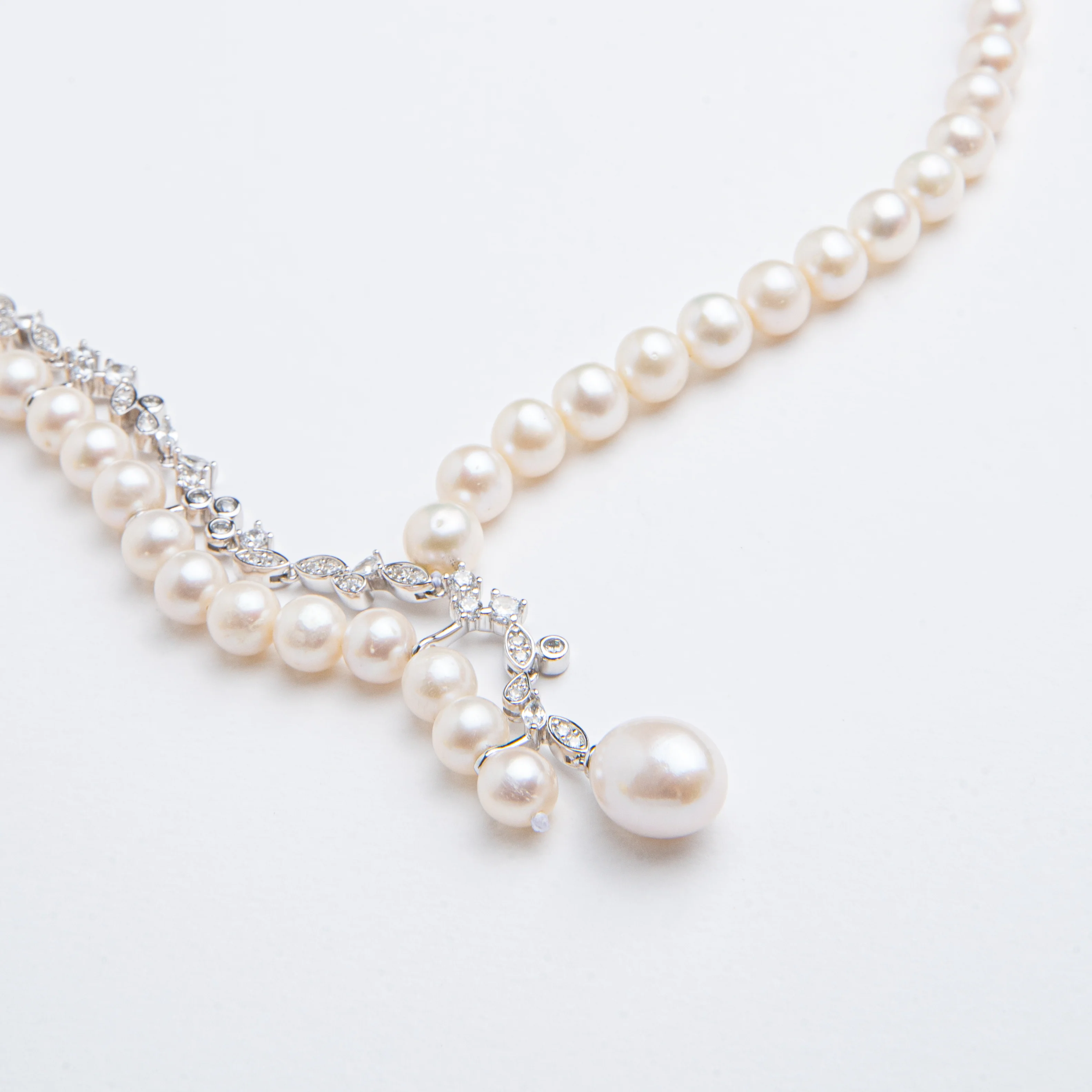 Bronzallure Cultured Freshwater Pearl White  Necklace - Image 3
