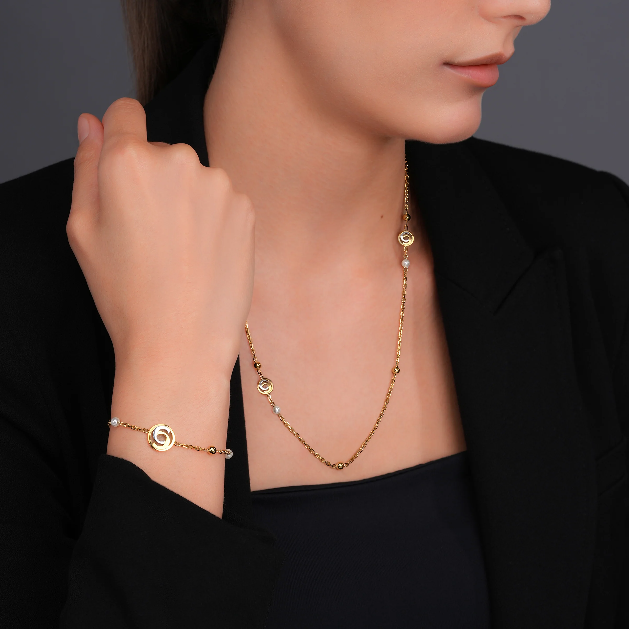 Cerruti Celeste Round Logo Motif Bracelet - Image 4
