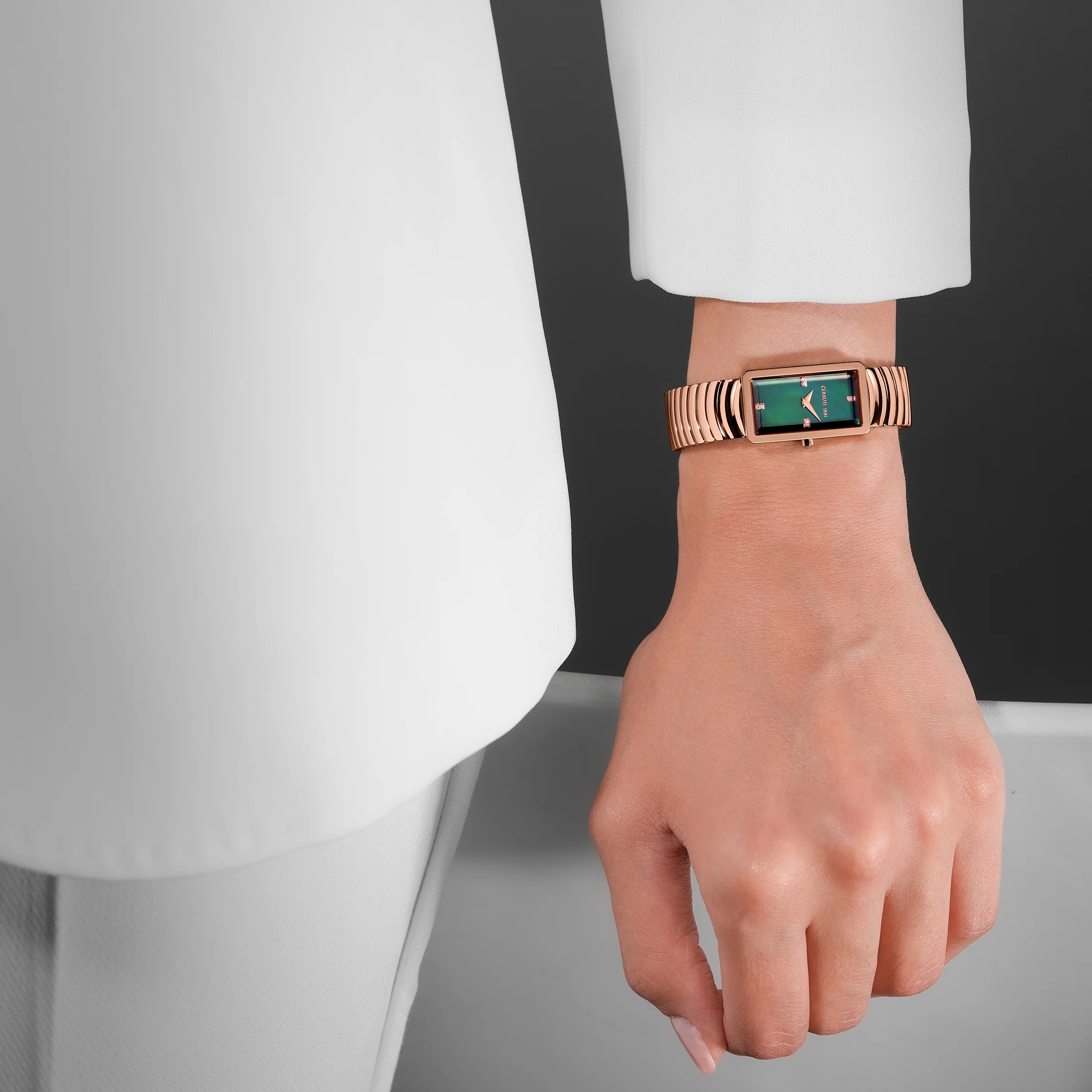 Cerruti Women's Rose Gold Watch with Green Dial & Rose Gold Bracelet - Image 5