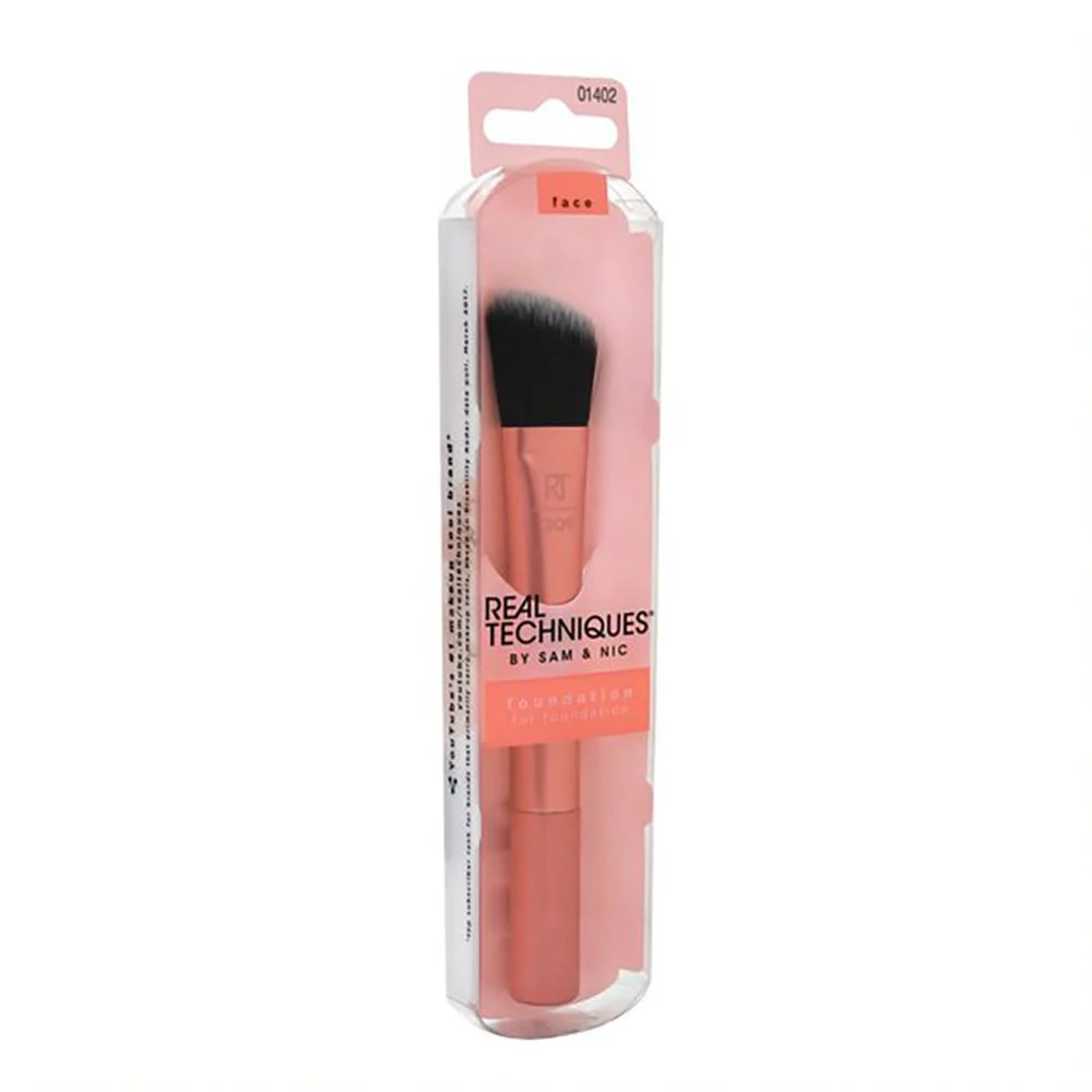 Real Techniques Foundation Brush - Image 3