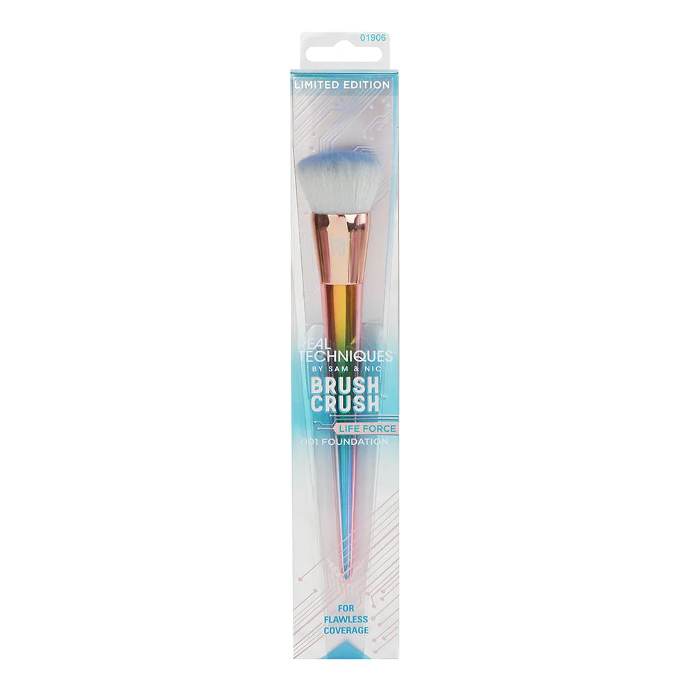 Real Techniques Brush Crush 3: 001 Foundation - Image 2